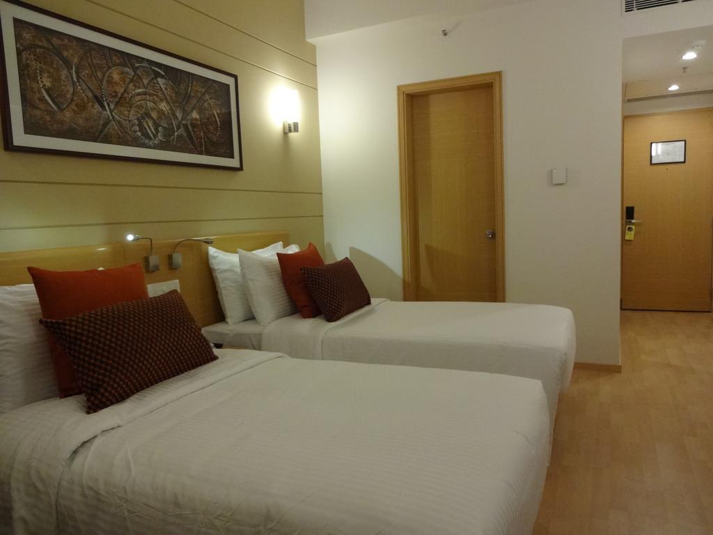 Lemon Tree Hotel, Gachibowli, Hyderabad Bilik gambar